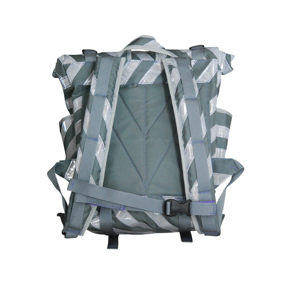Medium Backpack / Grey, Reflection