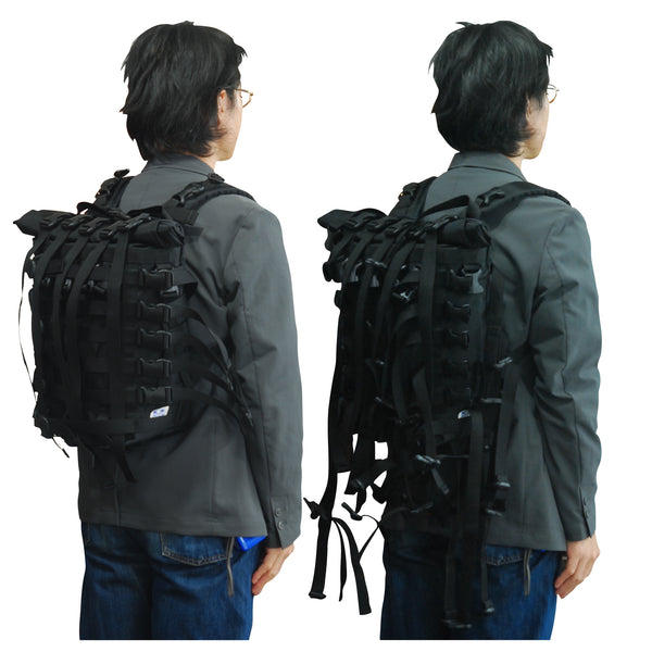 Medium Backpack / Black, Buckles