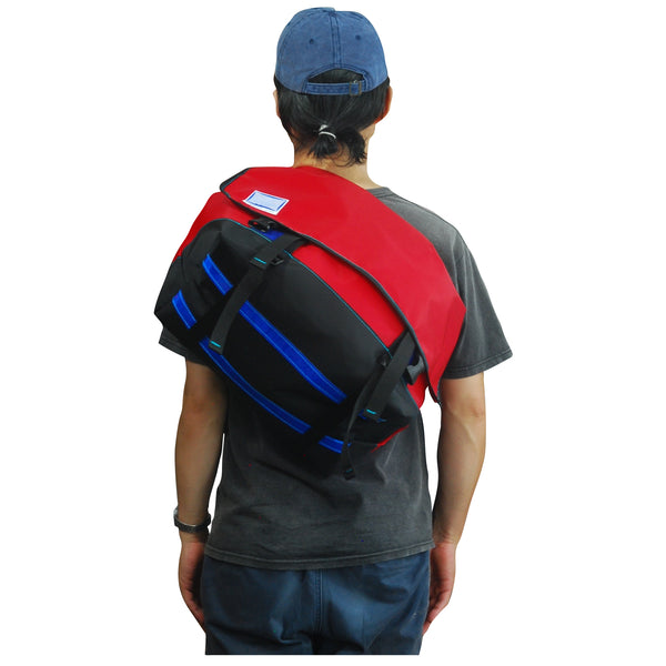 Large Messenger Bag / Red, Black