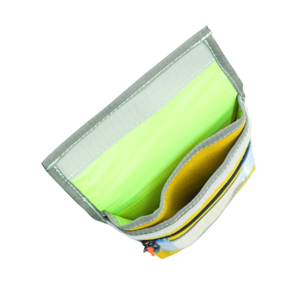 Small Travel Bag / Mustard