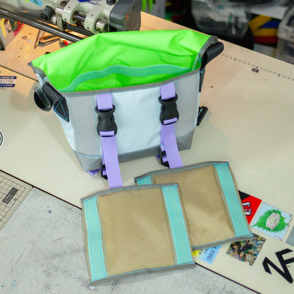 Small Shoulder Bag / Light Blue, Velcro Dividers