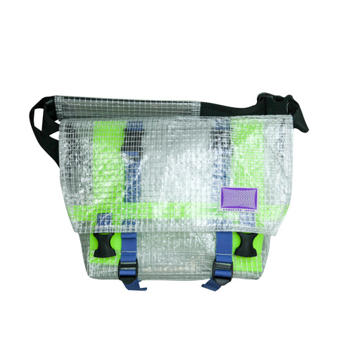 Medium Shoulder Bag / Translucent