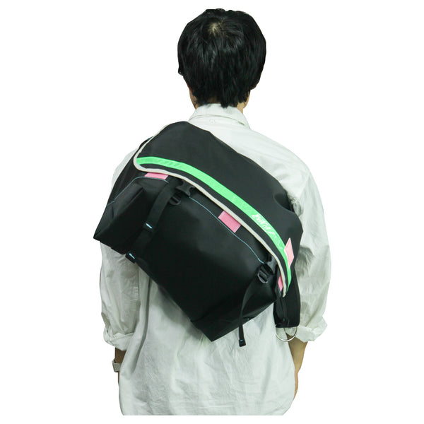 Large Messenger Bag / Black, Green