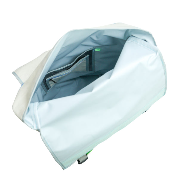 Medium Flappack / Ecru Canvas, Translucent