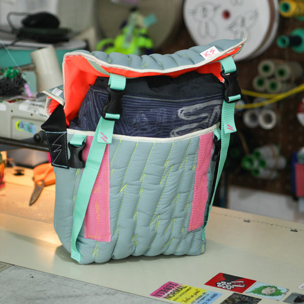 Medium Shoulder Bag / Quilting, Thunder Bolt