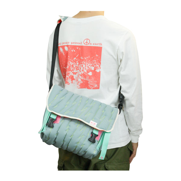 Medium Shoulder Bag / Quilting, Thunder Bolt