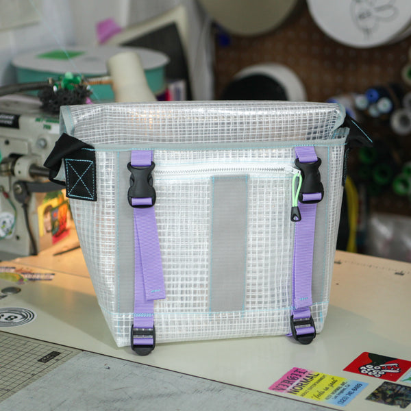 Medium Shoulder Bag / Translucent3