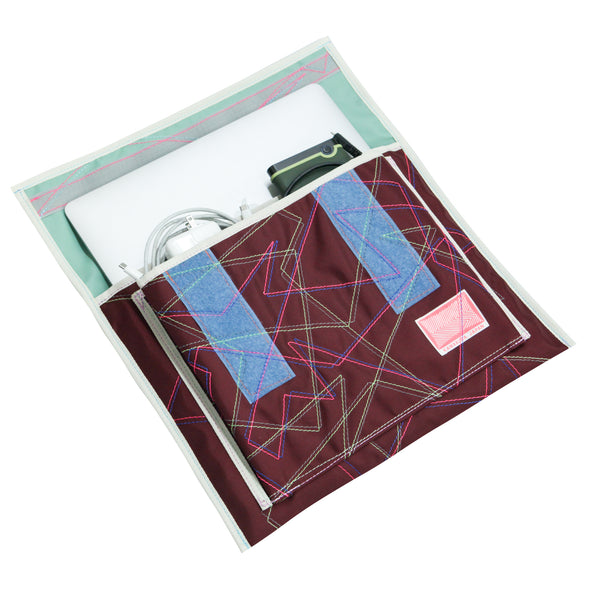 Laptop Sleeve (13~14") / Burgundy, Stitching