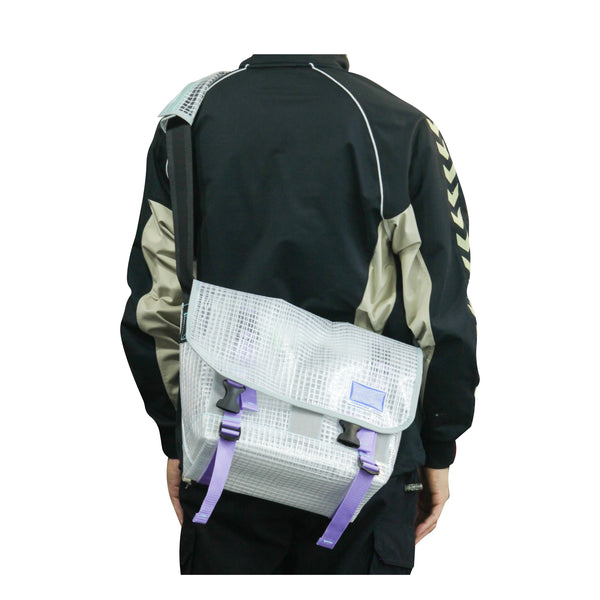 Medium Shoulder Bag / Translucent3