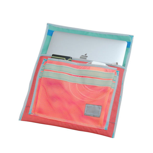 Laptop Sleeve (13") / Salmon Pink